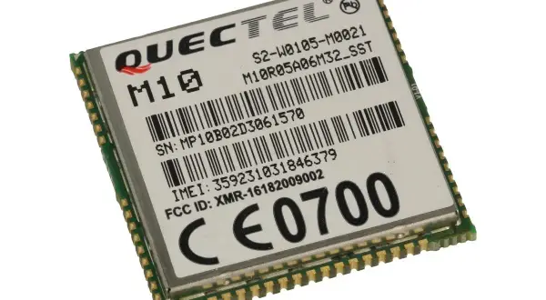 Moduł telekomunikacyjny Quectel M10 z oznaczeniami SN, IMEI i FCC ID.